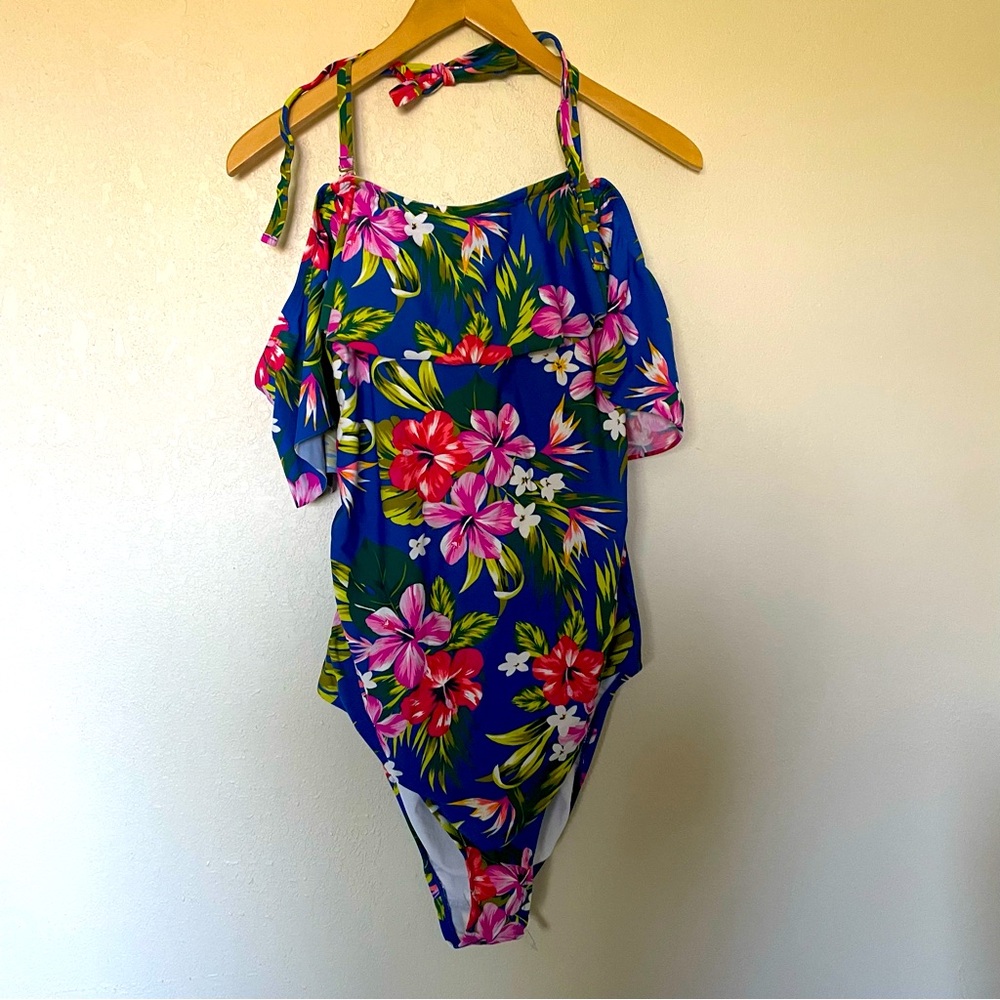 La sole bath suite one piece size 16 W women’s NWOT